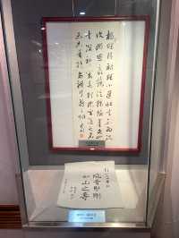 上海真的有很多人失業嗎?工作日白天來上圖總館看看。