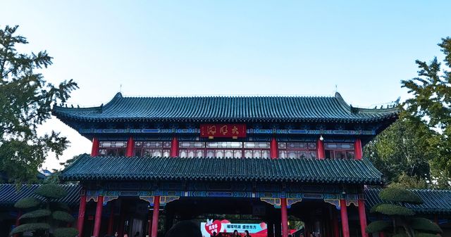 山東濟南天下第一泉風景區｜體驗天下第一泉的盛名與風景。