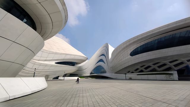 走進建築師扎哈·哈迪德落筆的藝術境界——梅溪湖藝術中心。