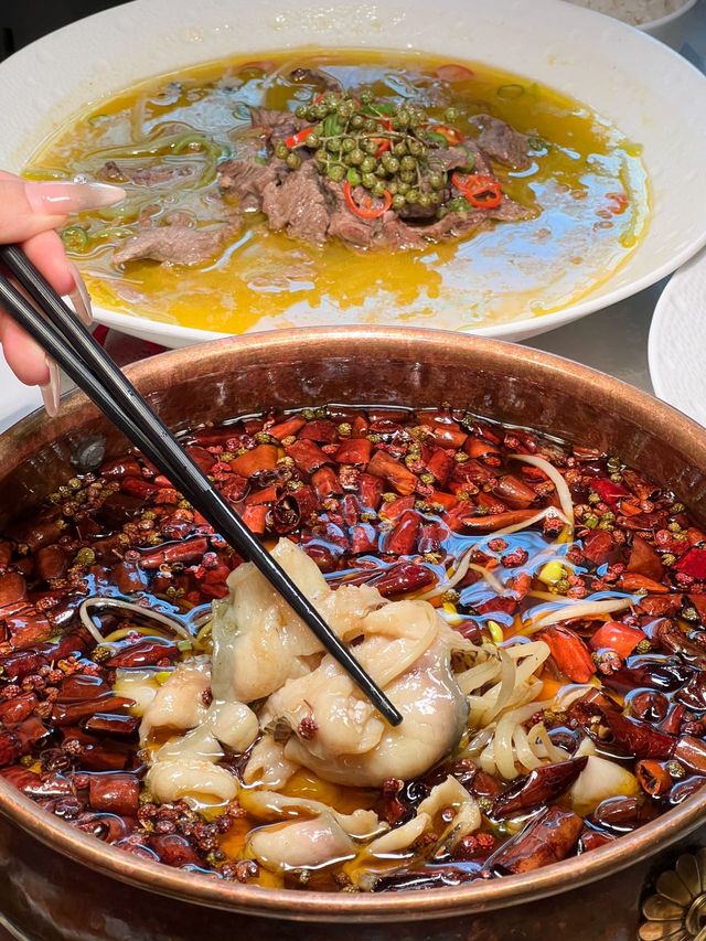 南京川菜餐廳以後都按這個標準來比拼好嗎  說到南京的川菜頂級水平，就不得不提到這家位於德基七樓的。