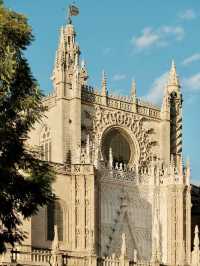 Gothic Grandeur: A Visit to Seville Cathedral