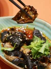 三亞這家……下午茶和餐廳有點意思。