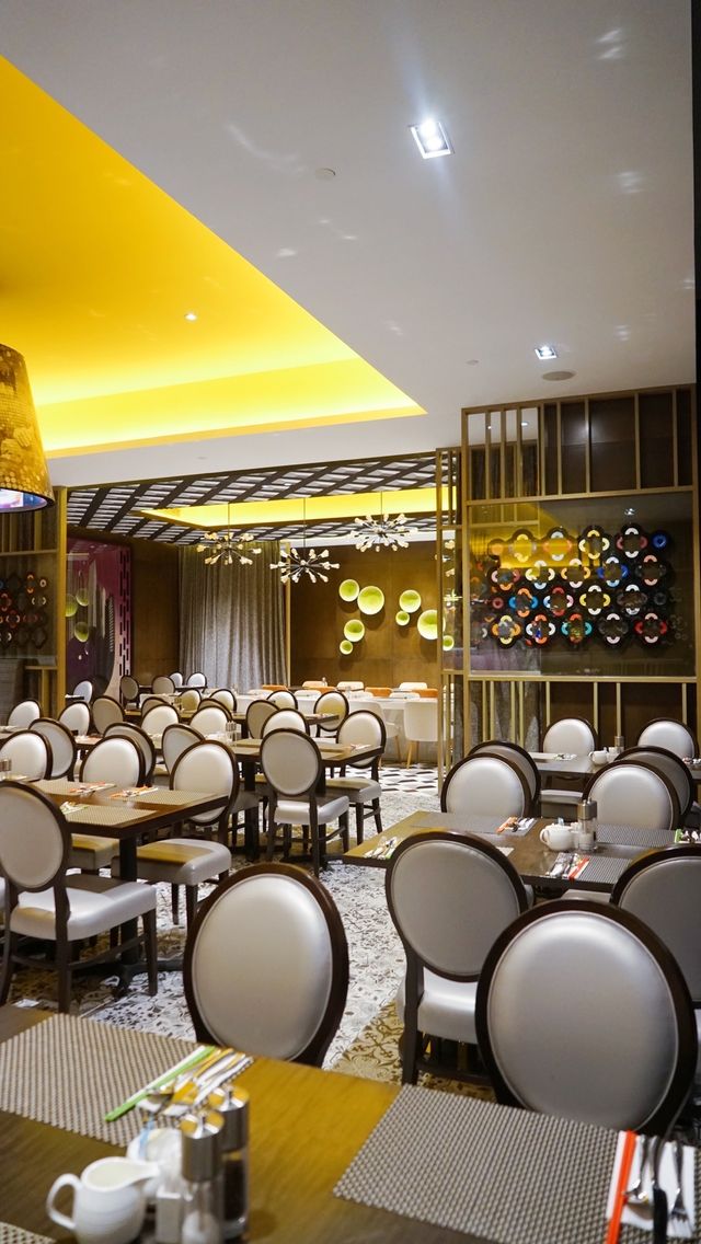 自助餐和單點菜式都很美味，整個餐廳的設計感和體驗感爆棚。
