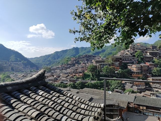 千戶苗寨|不經意間入住了仙境般的民宿。
