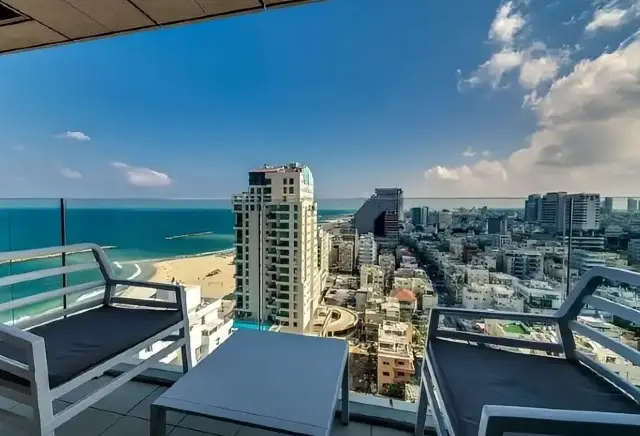 로얄 비치 텔아비브 호텔