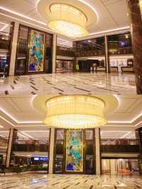 南寧酒店 270°落地玻璃窗於雲端高空俯瞰城市美景