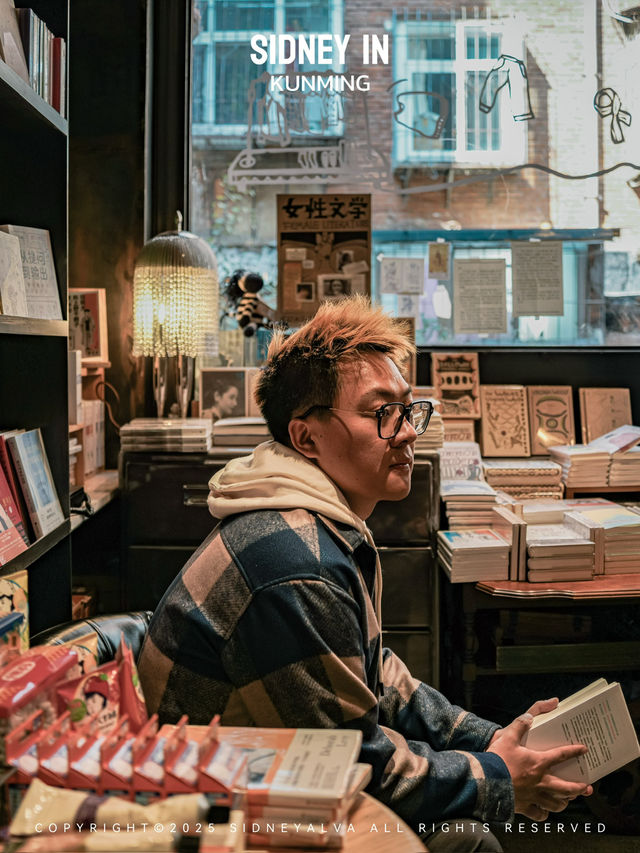 昆明翠湖邊五層樓的新獨棟書店🏡