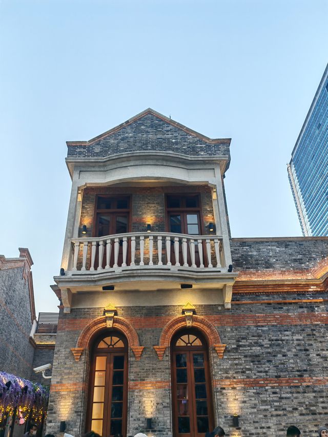 魔都的年味已到位，就在今潮8弄