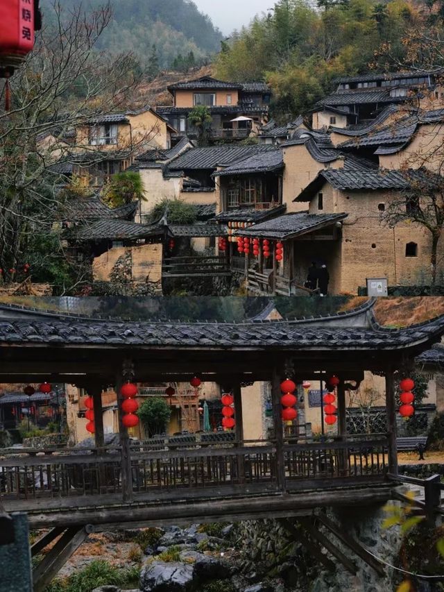 霧雨中的古村，仿佛世外桃源！