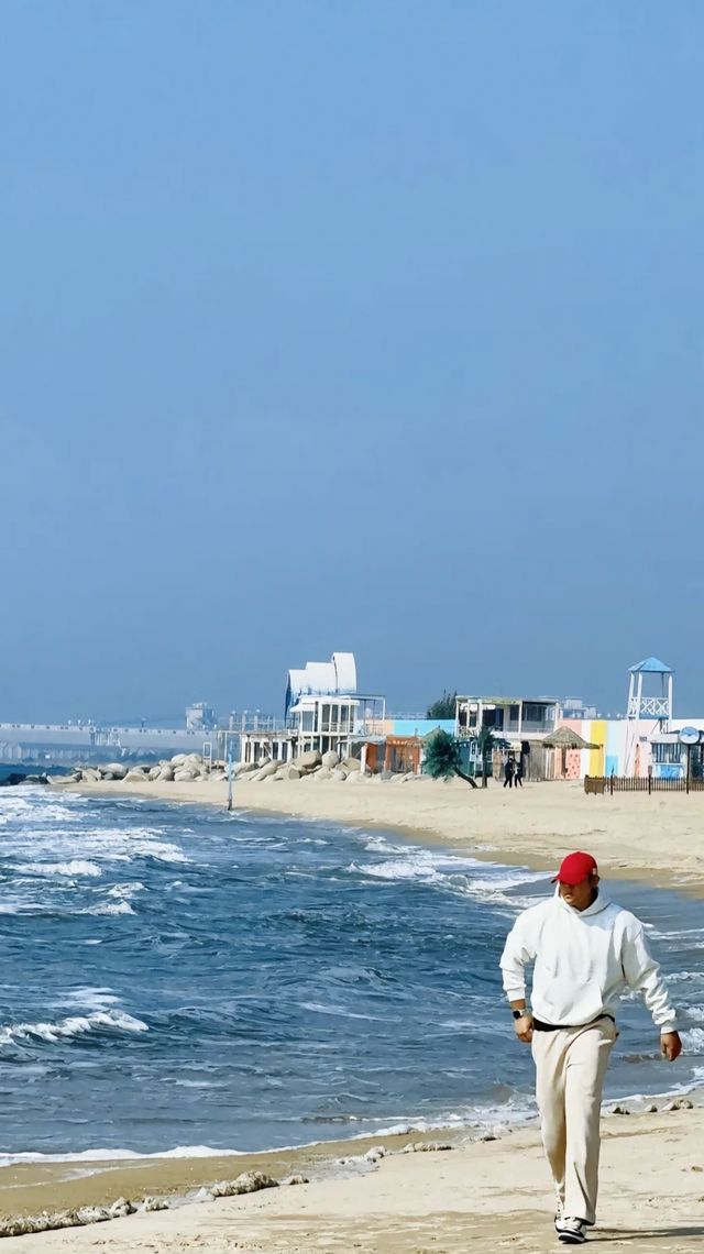 一下車，我就直奔紅海灘國家風景廊道
