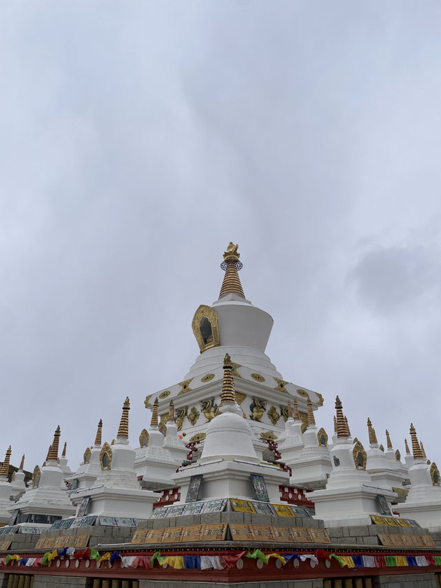 探秘稻城白塔，邂逅藏地信仰之美✨