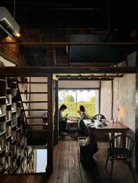 ✨大阪「awaiya books」｜藏在書堆裡的慢時光咖啡館☕️📚