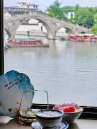 Dessert stop with a canal view • 🛶Suzhou