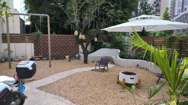 今次景德鎮之旅最大嘅驚喜，莫過於入住咗釉白民宿！由踏入大門嘅一刻起，就忍唔住想俾每一個細節打滿分！