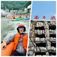 虎嘯峽漂流超美，但真心不建議8月去，因為..........