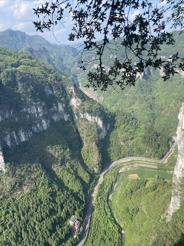 長沙→十八洞村自駕行：打卡矮寨大橋，解鎖紅色研學之旅