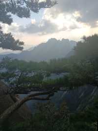 自然奇觀等你探尋---黃山