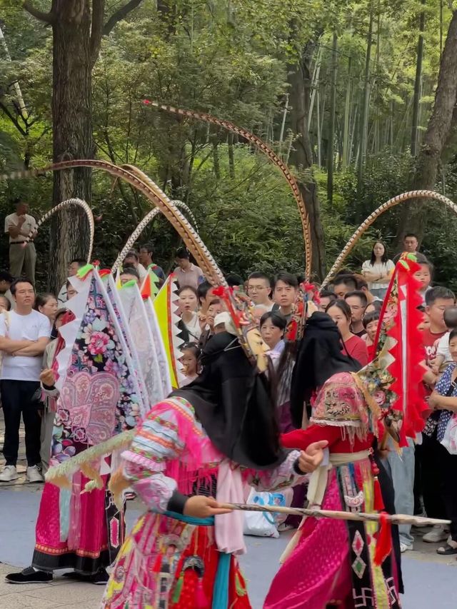 十月的虎丘｜人少出片熱鬧廟會
