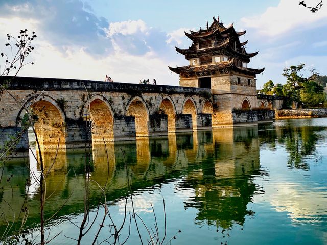 雲之南-建水古城外的雙龍橋和鄉會橋車站 雲之南-建水古城外的雙龍橋和鄉會橋車站