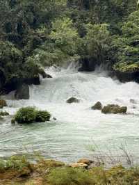 邊境線上會唱歌的瀑布