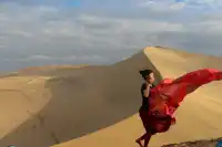 飛沙不落的月牙泉