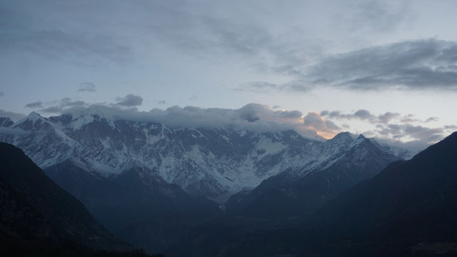 南迦巴瓦峰｜西藏的「雲中天堂」這絕美雪山太震撼！