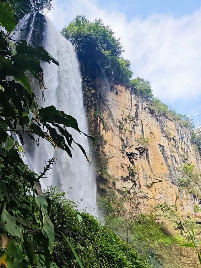 震撼人心的峽谷探險!義興馬嶺河峽谷2日深度遊指南 震撼人心的峽谷探險!義興馬嶺河峽谷2日深度遊指南