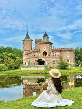 Harbin half-day tour | Experience summer in slow motion at a Russian-style manor