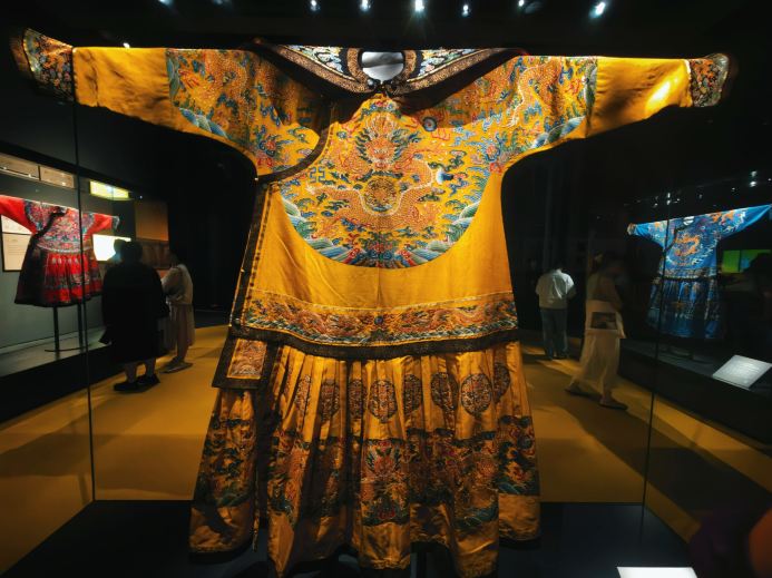 故宮の文物を間近で見られる「清代帝后服飾展」が最高すぎました