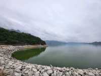慢步船灣淡水湖水壩