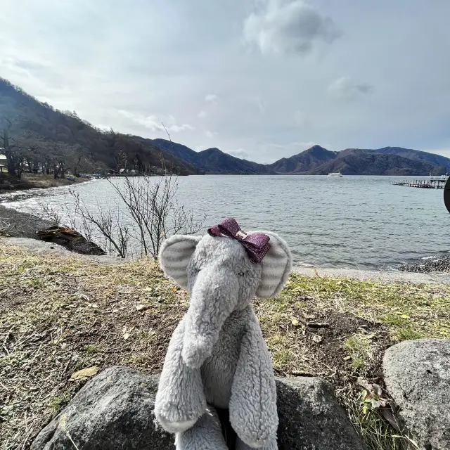 Miss Elly’s beautiful Lake Chuzenji, Nikko.