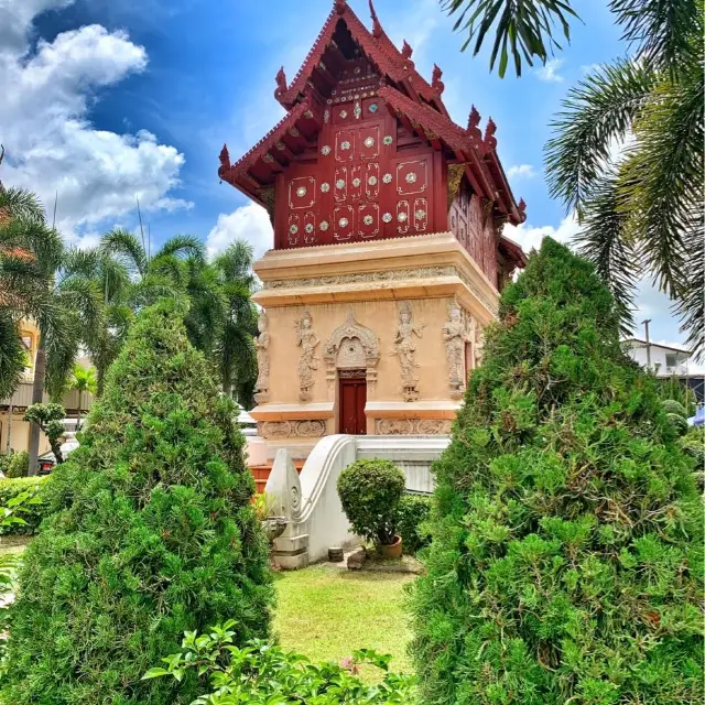 The stunning Wat Phra Singh in Chiang Mai