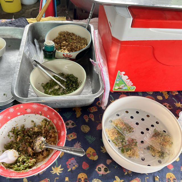 ข้าวมันไก่เจ้าดัง สันป่าตอง ข้าวมันไก่เจ้าดัง สันป่าตอง