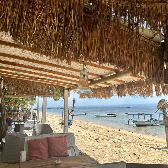 Agung Beach Club @ Lembongan, Bali 