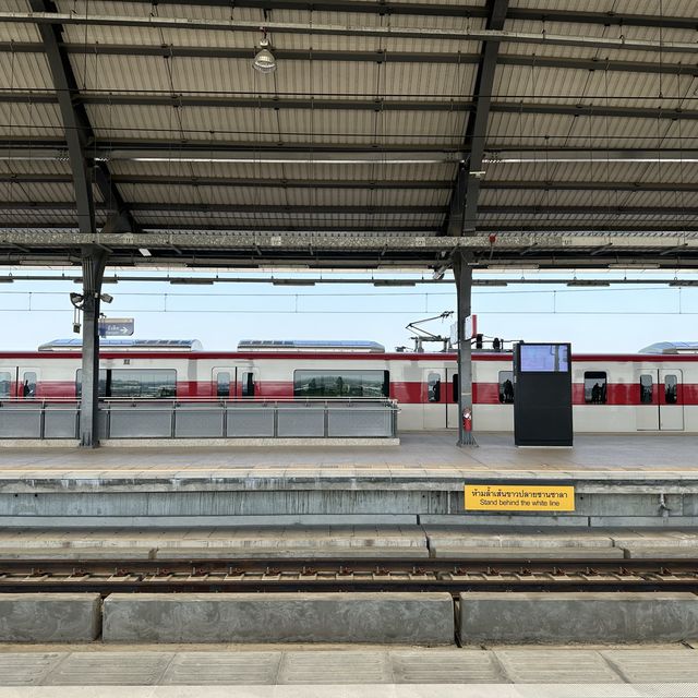 สถานีรถไฟฟ้าดอนเมือง