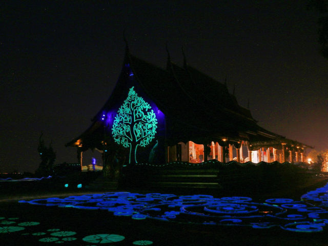 วัดสิรินธรวรารามภูพร้าว  วัดเรืองแสง  อุบลราชธานี