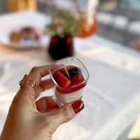 Vivid Fantasy Afternoon Tea@Paper Moon