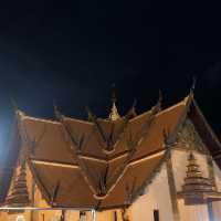กระซิบรัก ที่ วัดภูมินทร์