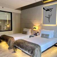 พาทุกคนพักผ่อนที่  Mera Mare Pattaya