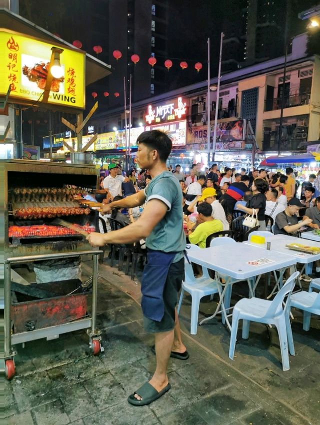 Jalan Alor, the Foodies' Paradise!