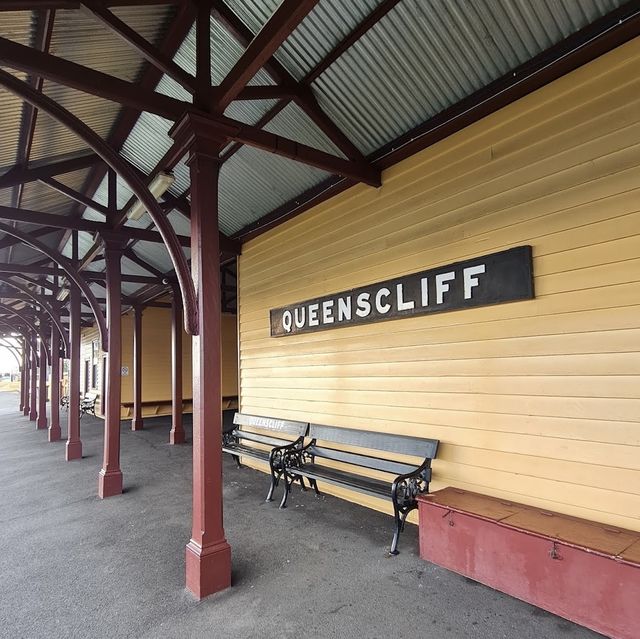 Queenscliff Station