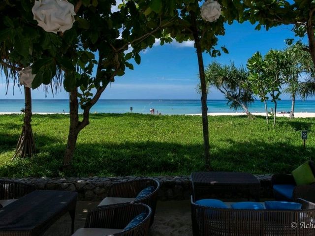 โรงแรมสวยสไตล์ชิโนโปรตุกีส ทำเลติดหาดกะรน 
