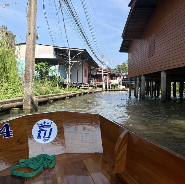 Most famous floating market in Bangkok 