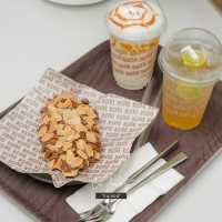 คาเฟ่ สายบุรีริมน้ำ