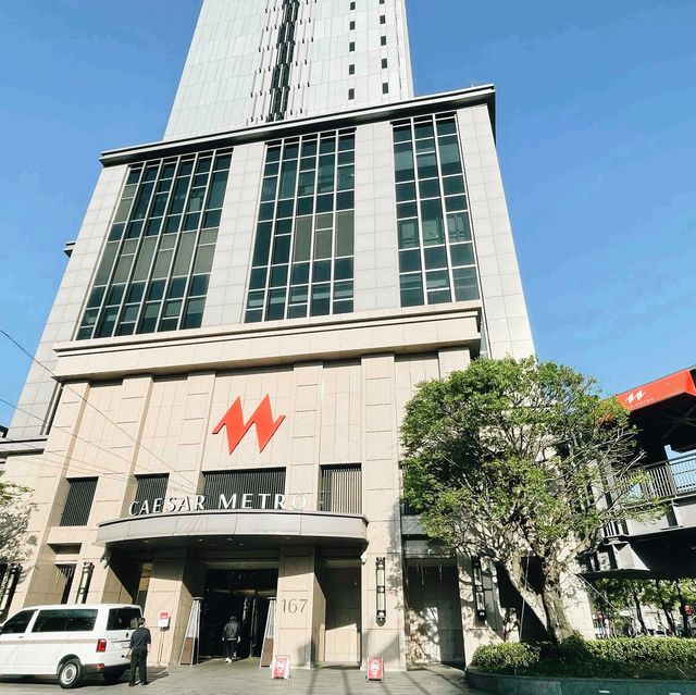 臺北萬華 艋舺大道摩天30層飯店  凱達大飯店