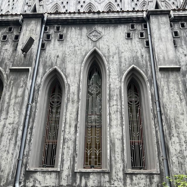  โบสถ์เซนต์โจเซฟ (St. Joseph Cathedral) ⛪️