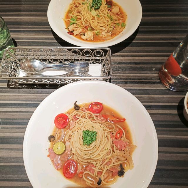 高雄洋城義式料理 米塔集團之一 餐廳環境氣氛皆佳 餐點好吃 服務良好 高雄洋城義式料理 米塔集團之一 餐廳環境氣氛皆佳 餐點好吃 服務良好