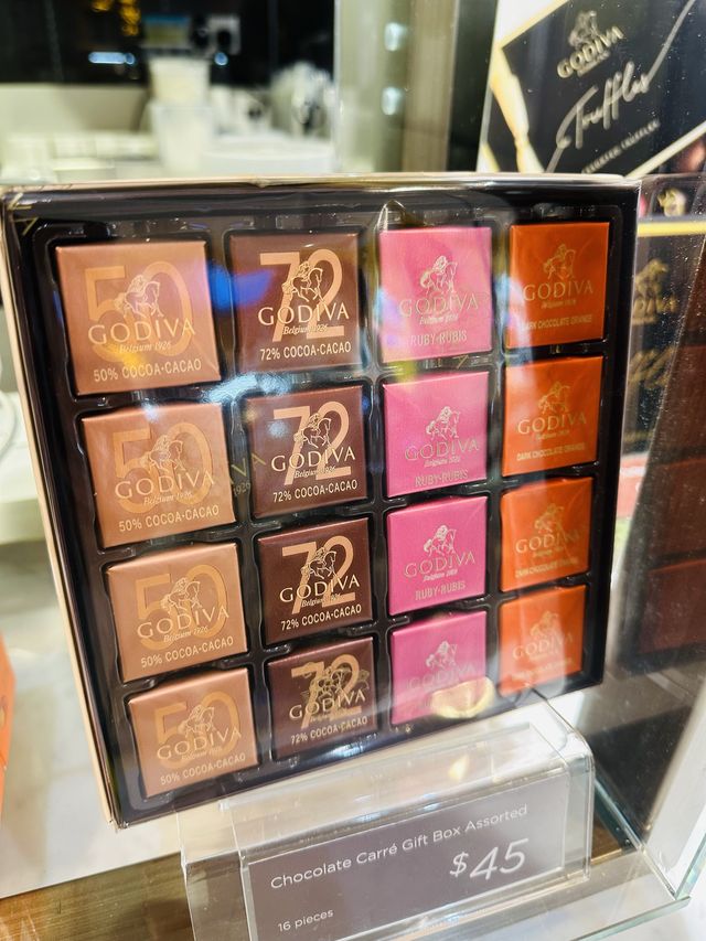 ⭐️Godiva Chocolatier⭐️✨…Bugis Junction