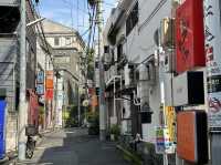 東京・新宿区。『車力門通り』を歩く。