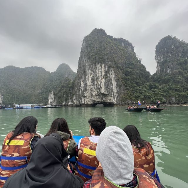 Take a boat,find clear waters or hike up